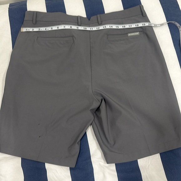 Size 38 Comfortable grey shorts in good condition - Picture 8 of 10